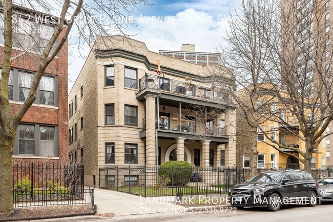 property at 842 W Belle Plaine Ave
