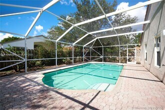 1132 NW 143rd Ave in Pembroke Pines, FL - Building Photo - Building Photo