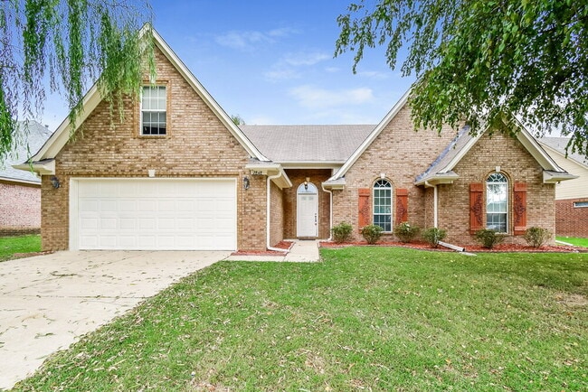 property at 2848 Pinnacle Dr