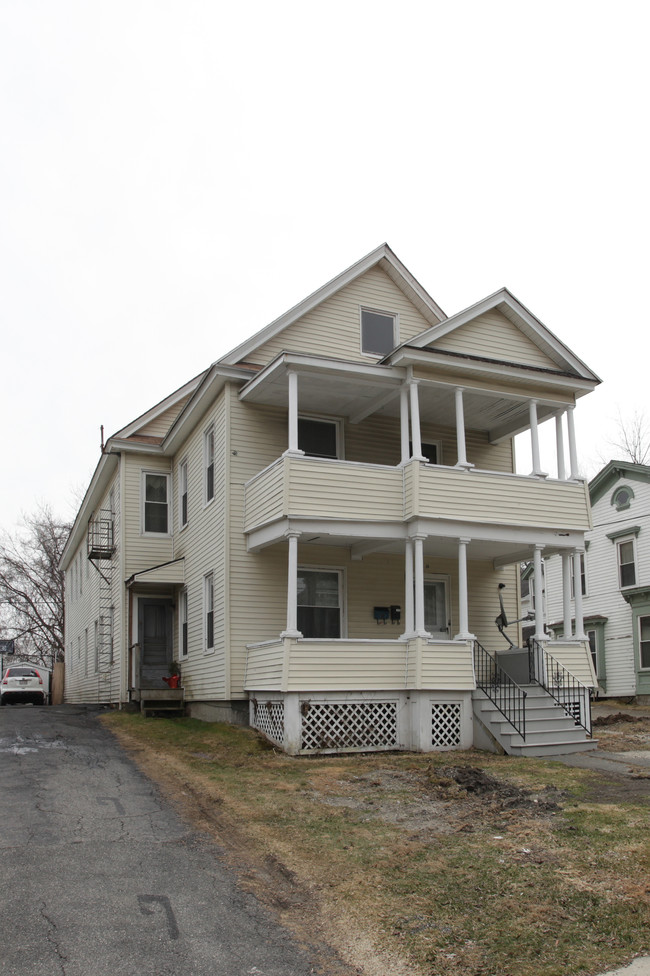 51 Pomeroy Ave in Pittsfield, MA - Building Photo - Building Photo