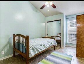 2905 Swisher St, Unit 307 in Austin, TX - Building Photo - Building Photo