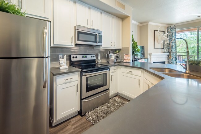 The Catherine Townhomes at Scottsdale in Scottsdale, AZ - Foto de edificio - Building Photo
