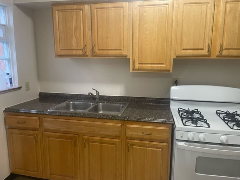 3288-3294-3294 Dale Ave in Columbus, OH - Building Photo