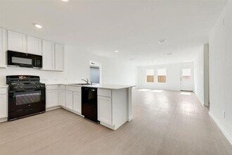 1271 Falcon Hts Dr in Forney, TX - Building Photo - Building Photo