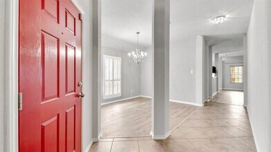 7311 April Creek Ln in Houston, TX - Building Photo - Building Photo