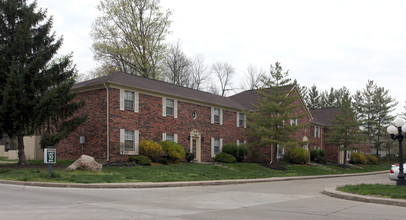 Hampshire Court in Indianapolis, IN - Building Photo - Building Photo