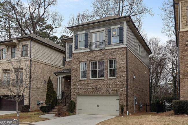 926 Canterbury Ln NE in Atlanta, GA - Building Photo - Building Photo