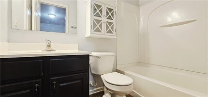 2145 Meadow Peak Rd in Duluth, GA - Building Photo - Building Photo