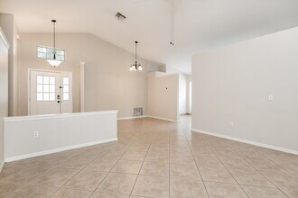 10832 Rushwood Way in Clermont, FL - Building Photo - Building Photo