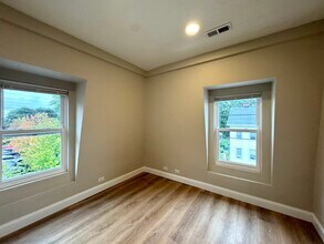 74 Washington St, Unit 72-8 in Medford, MA - Building Photo - Building Photo