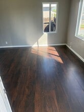 1133 Iowa Ave in Los Banos, CA - Building Photo - Building Photo