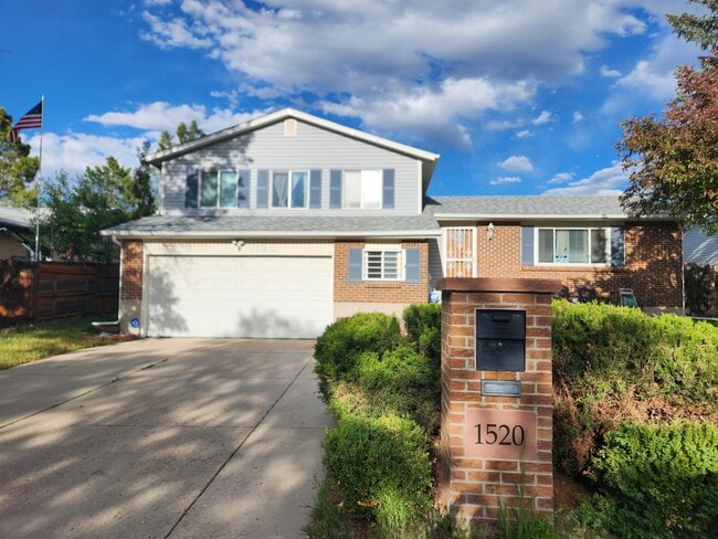 1520 S Evanston St in Aurora, CO - Building Photo - Building Photo