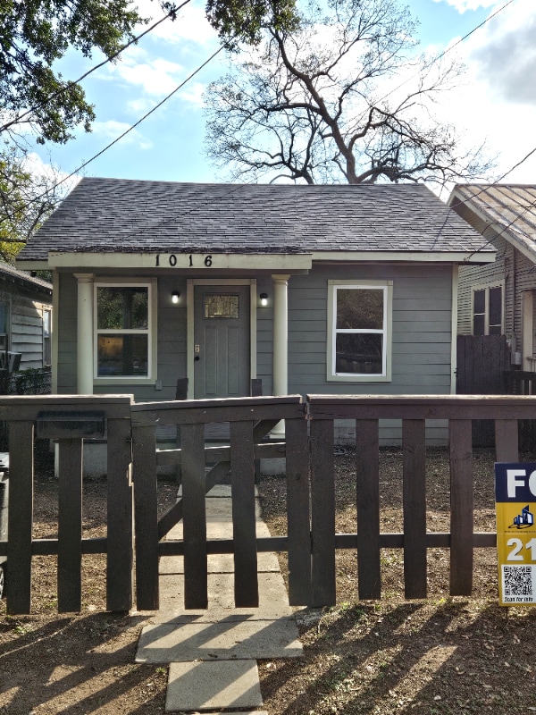 property at 1016 Center St