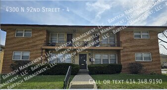 4300 N 92nd St in Milwaukee, WI - Building Photo
