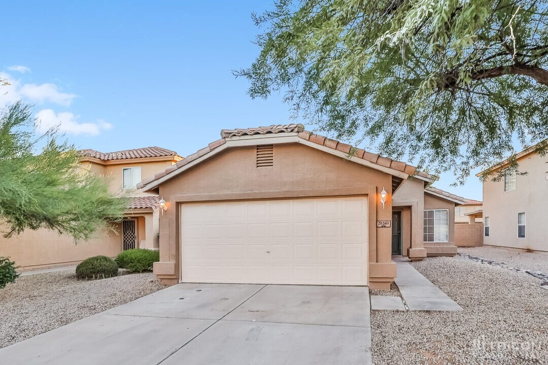 31361 N Blackfoot Dr in Queen Creek, AZ - Building Photo