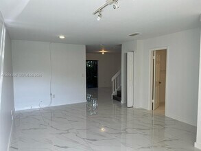 1125 NE 210th Terrace in Miami, FL - Building Photo - Building Photo