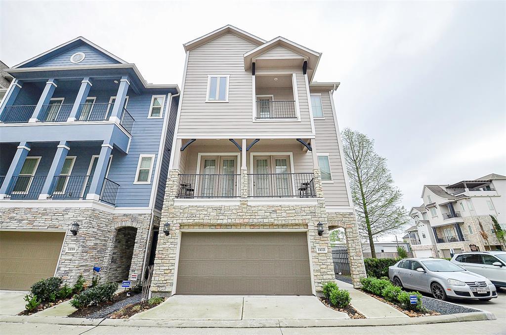 11021 Mikula Dr in Houston, TX - Building Photo
