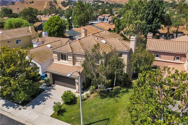 3955 Poppyseed Pl in Calabasas, CA - Foto de edificio - Building Photo