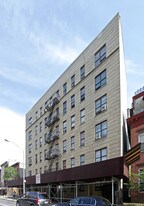 736 Willoughby Ave Apartamentos