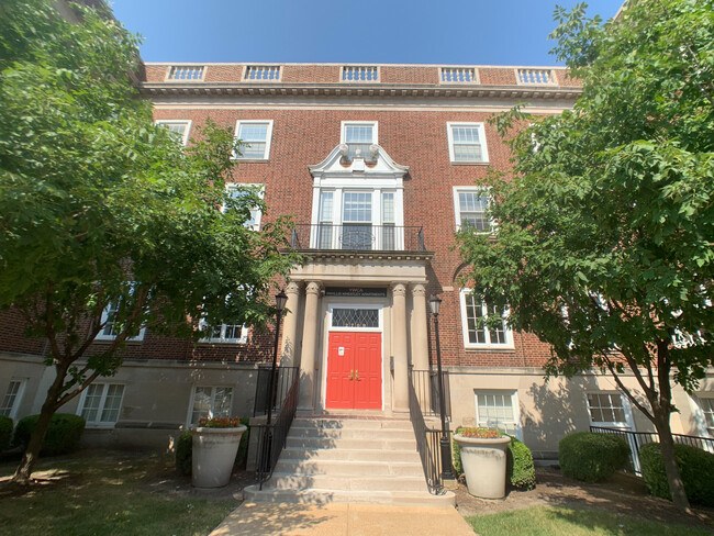 Phyllis Wheatley in St. Louis, MO - Foto de edificio - Building Photo