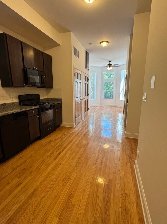 3358 N Seminary Ave, Unit #2FF