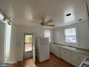 1713 Kilbourne Pl NW in Washington, DC - Building Photo - Building Photo