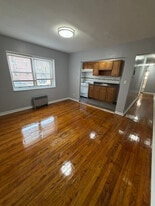 68 Elmwood Ave, Unit C in East Orange, NJ - Building Photo