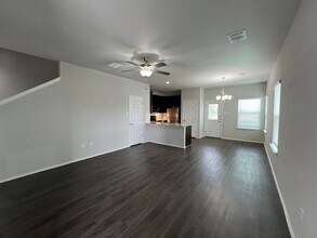 3421-3423 Haylee Grace Pl in Seguin, TX - Building Photo - Building Photo