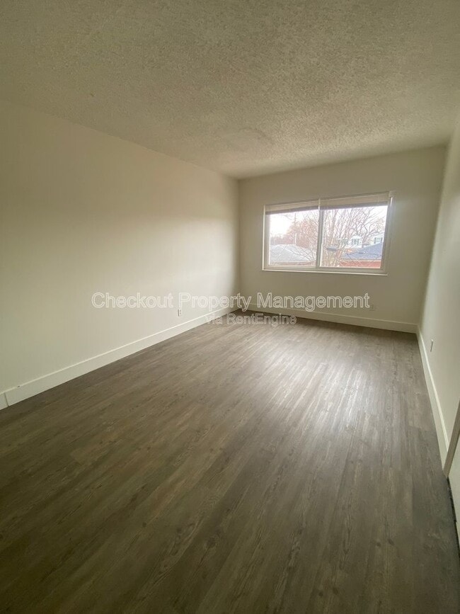 813 Courtois St in St. Louis, MO - Building Photo - Building Photo