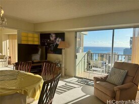 2440 Kuhio Ave. in Honolulu, HI - Building Photo