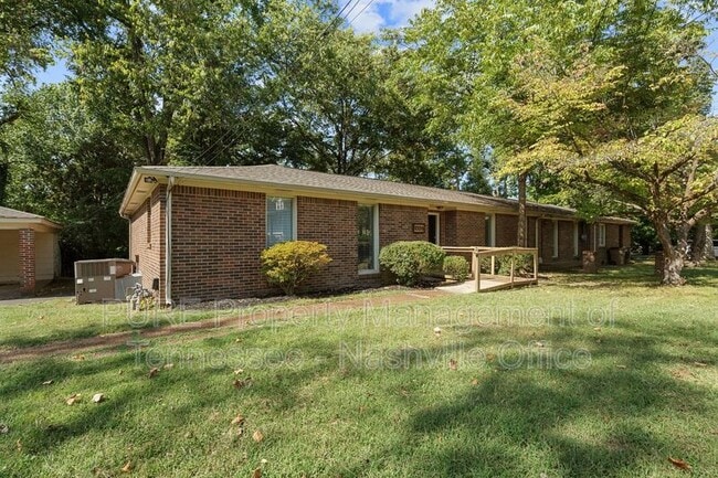 property at 1001 Glendale Ln