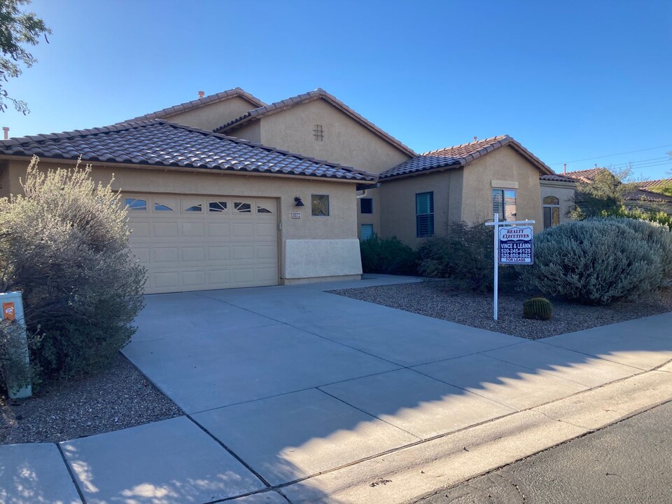 8572 N Sand Dune Pl in Tucson, AZ - Building Photo