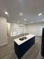 400 E Meinecke Ave, Unit 400 E Meinecke in Milwaukee, WI - Building Photo