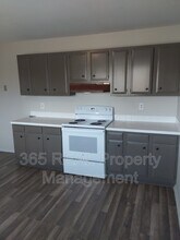 803 4th St in Pierce, CO - Building Photo - Building Photo