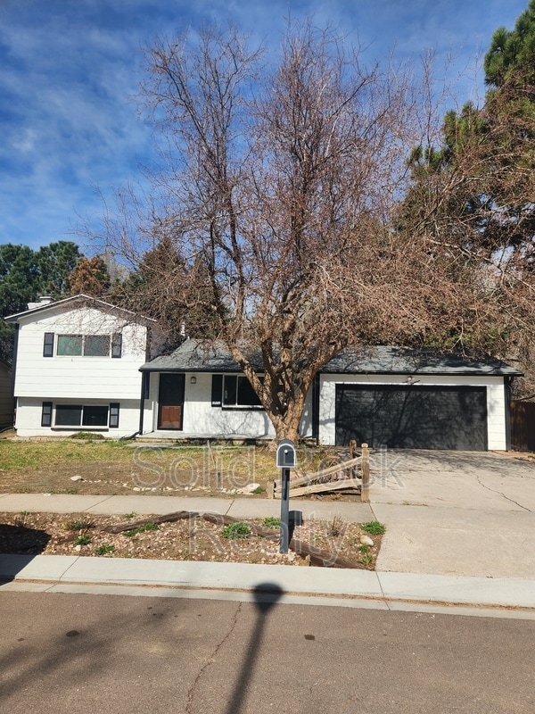 4018 Goldenrod Dr in Colorado Springs, CO - Building Photo - Building Photo