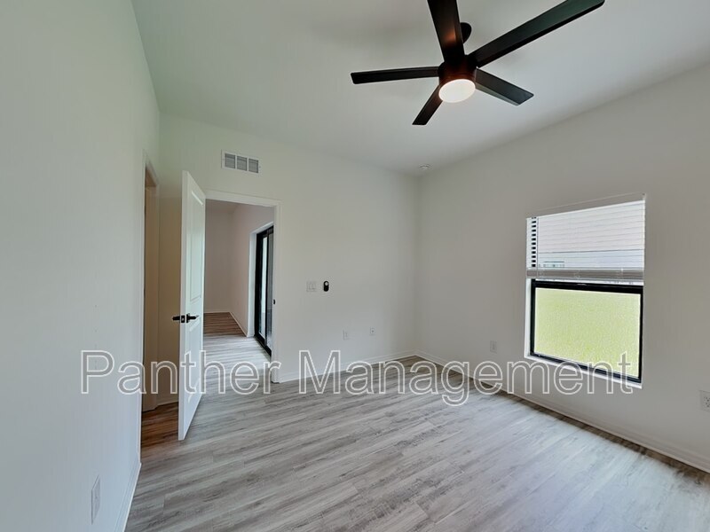 5305 28th St SW in Lehigh Acres, FL - Building Photo