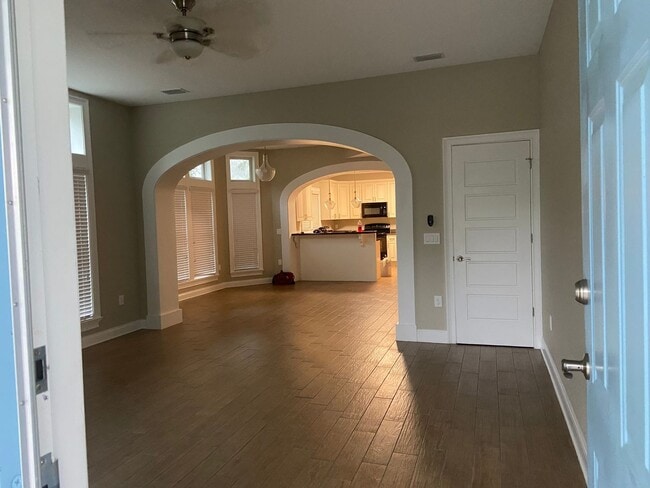 property at 312 E Park St