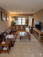 18 Hope Cir in Hudson, WI - Building Photo - Building Photo