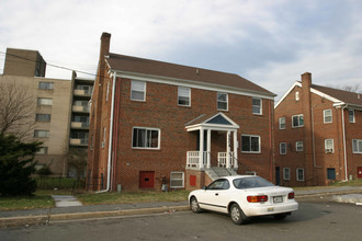 6804 Red Top Rd in Takoma Park, MD - Building Photo - Building Photo