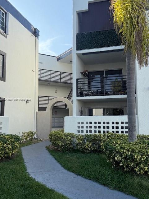 property at 9735 Fontainebleau Blvd