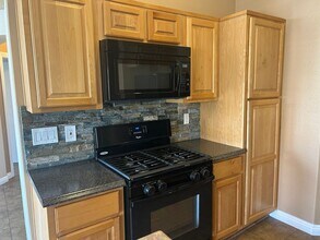 9440 Thunder Sky St in Las Vegas, NV - Building Photo - Building Photo