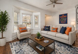 1254 SW 9th Rd in Gainesville, FL - Building Photo - Building Photo