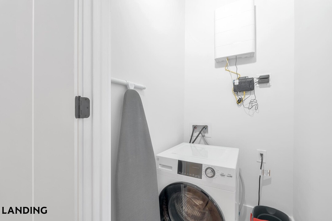 31 Victor St in Greenville, SC - Foto de edificio