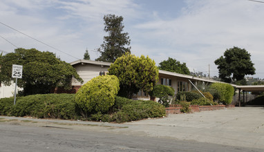 1446 Plaza Dr in San Leandro, CA - Building Photo - Building Photo