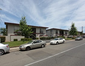 Olive Court Apartments in Fair Oaks, CA - Building Photo - Building Photo