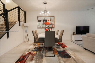 10590 NW 78th Terrace in Doral, FL - Building Photo - Building Photo