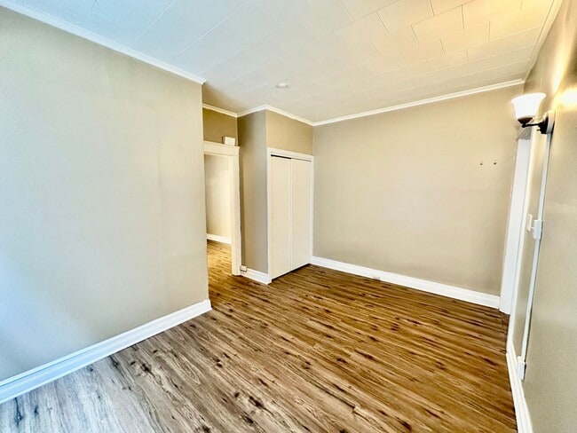 property at 1120 W Wyoming St