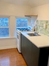 205 S Ohio St, Unit 3 in Avalon, PA - Foto de edificio - Building Photo