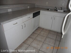 1304 Pinellas St-Unit -1 & 2 in Tallahassee, FL - Building Photo - Building Photo