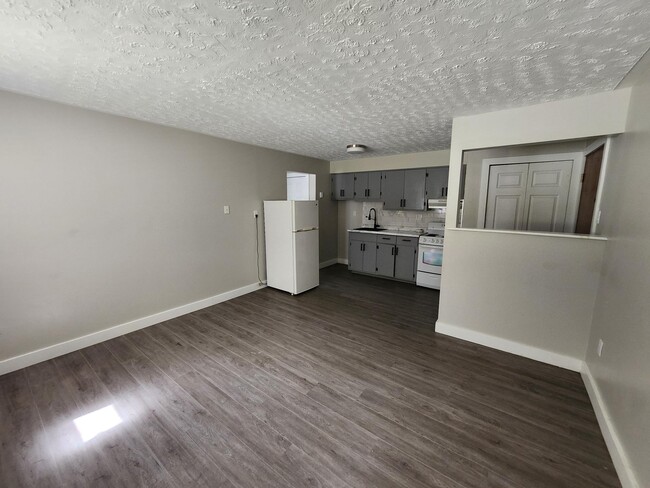33 Dobbin St in Rothesay, NB - Building Photo - Building Photo